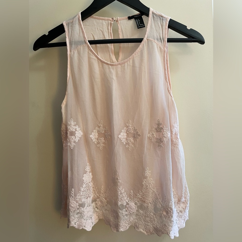 Forever 21 blush pink floral lace tank top